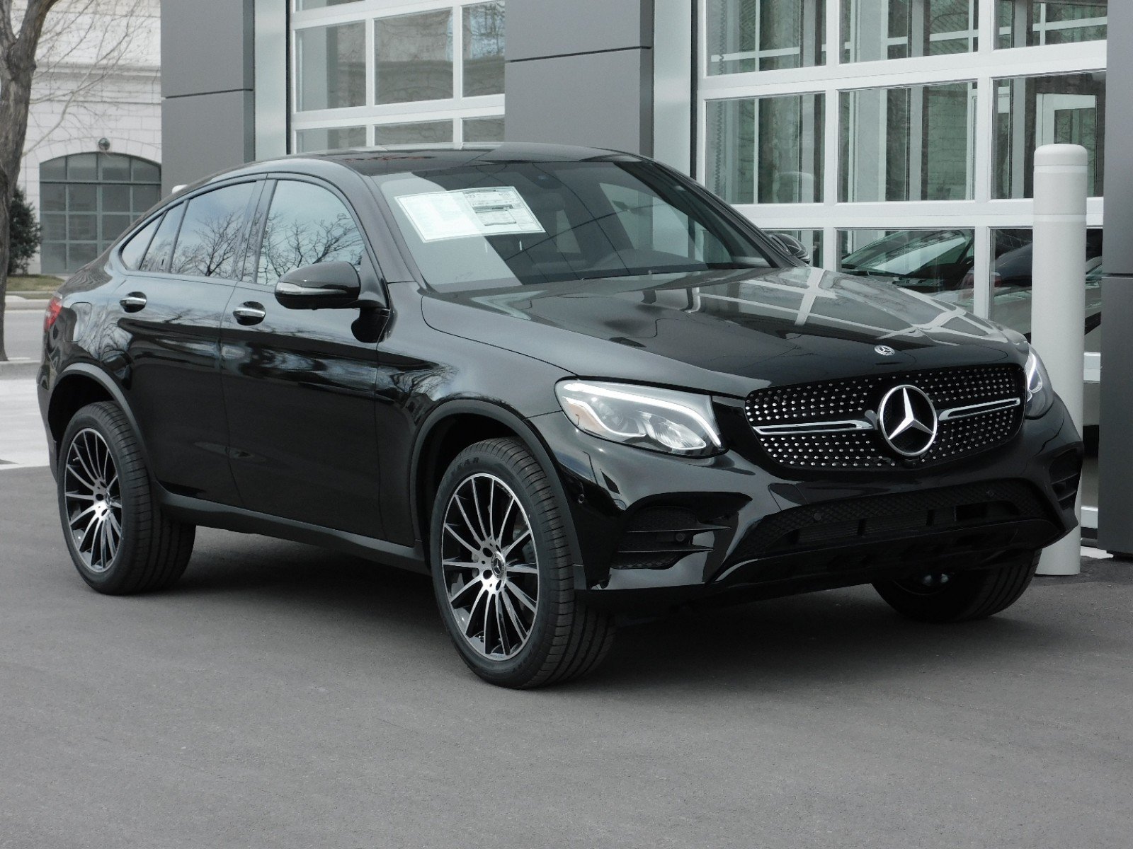 Mercedes Benz GLC300 Mercedes Benz GLC300